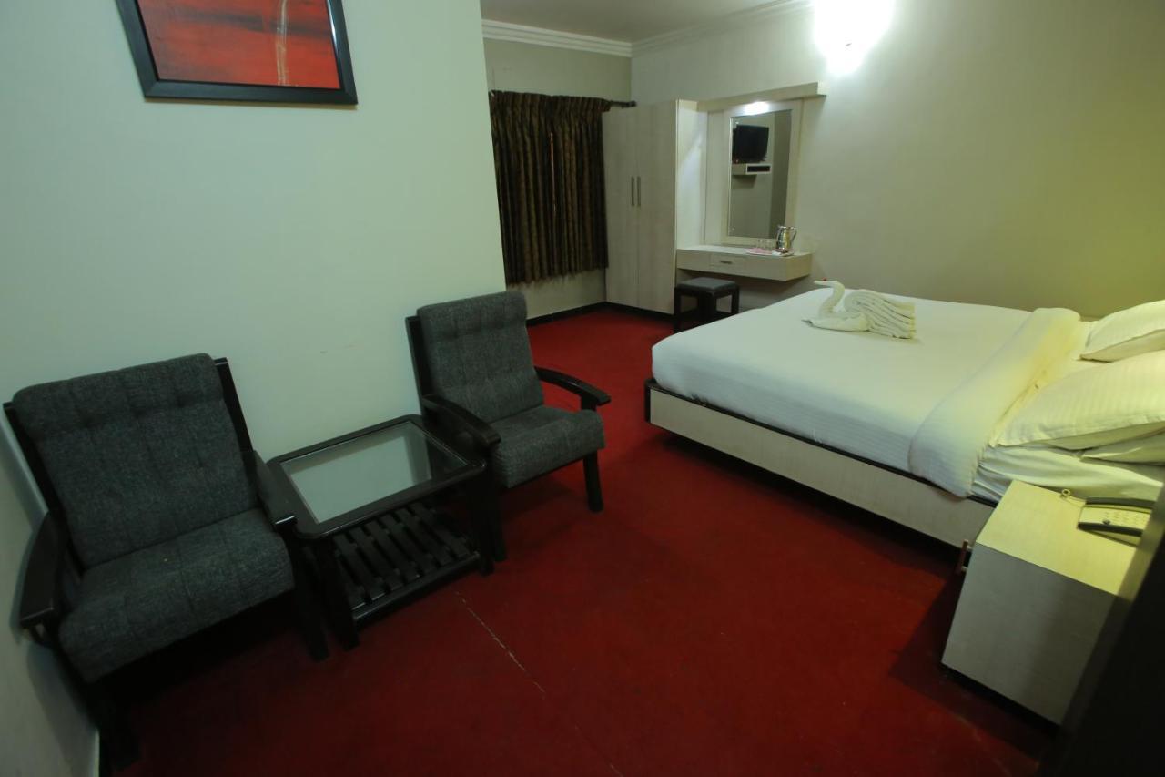 Hotel City Palace Ooty Exterior photo