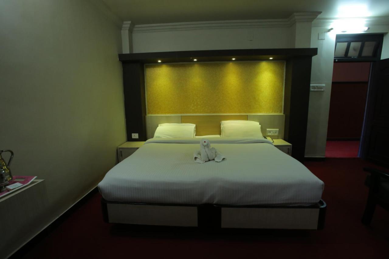 Hotel City Palace Ooty Exterior photo