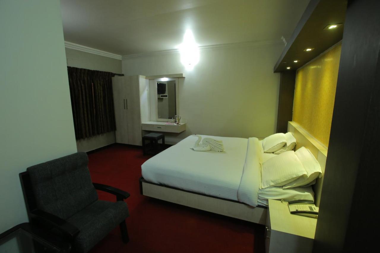 Hotel City Palace Ooty Exterior photo
