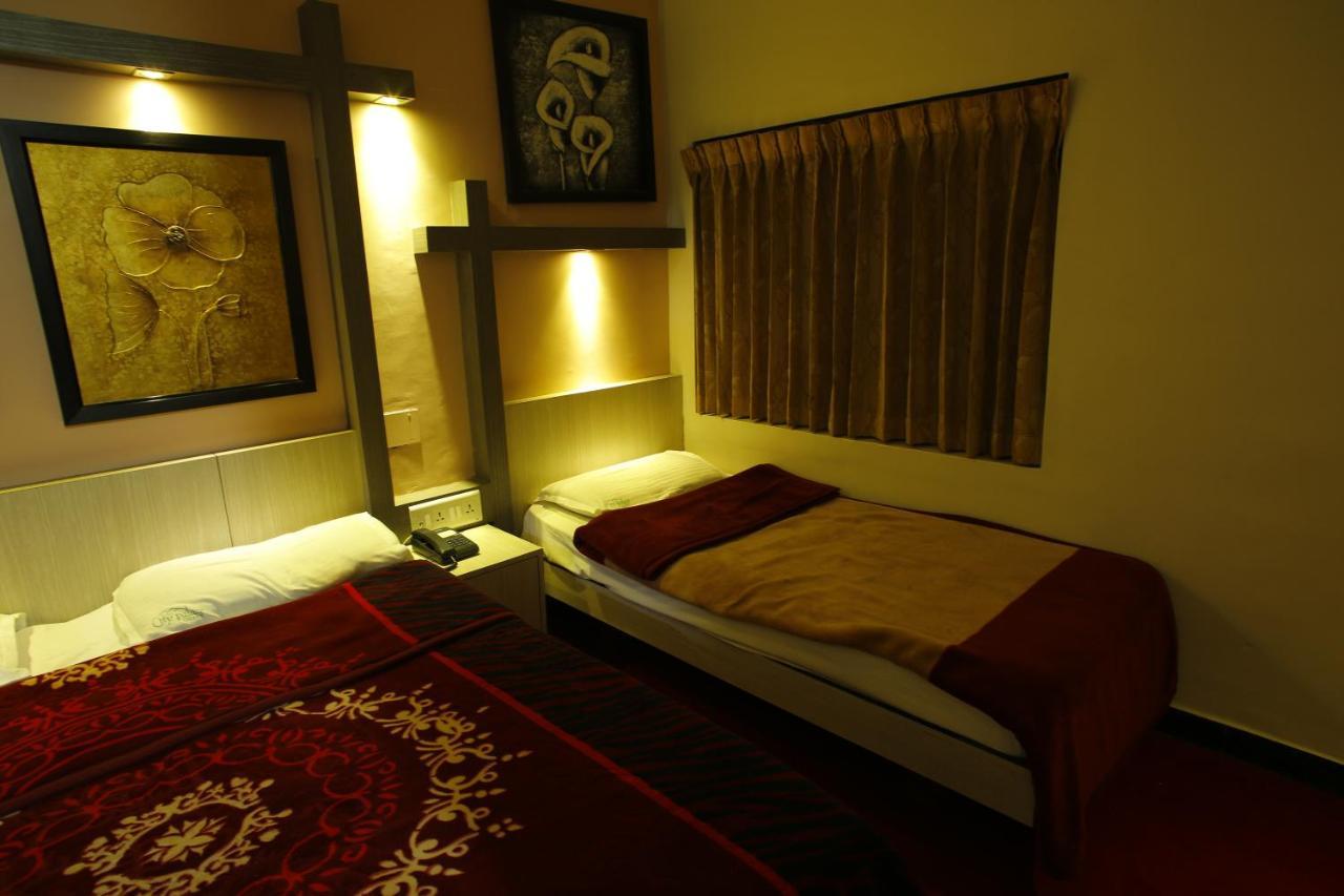 Hotel City Palace Ooty Exterior photo